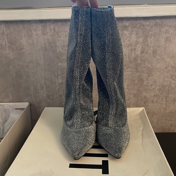 Midland Schulz Glitter Silver Bootie size 8 - Picture 7 of 7